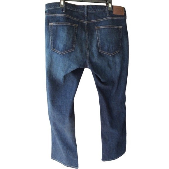 Abercrombie & Fitch Kennan Straight Denim Jeans - Picture 4 of 7